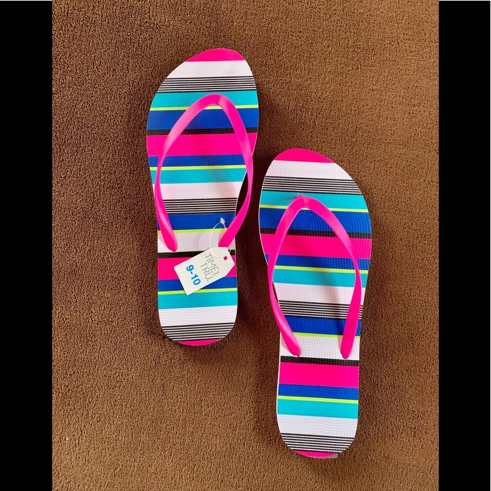 Time & Tru Flip Flops